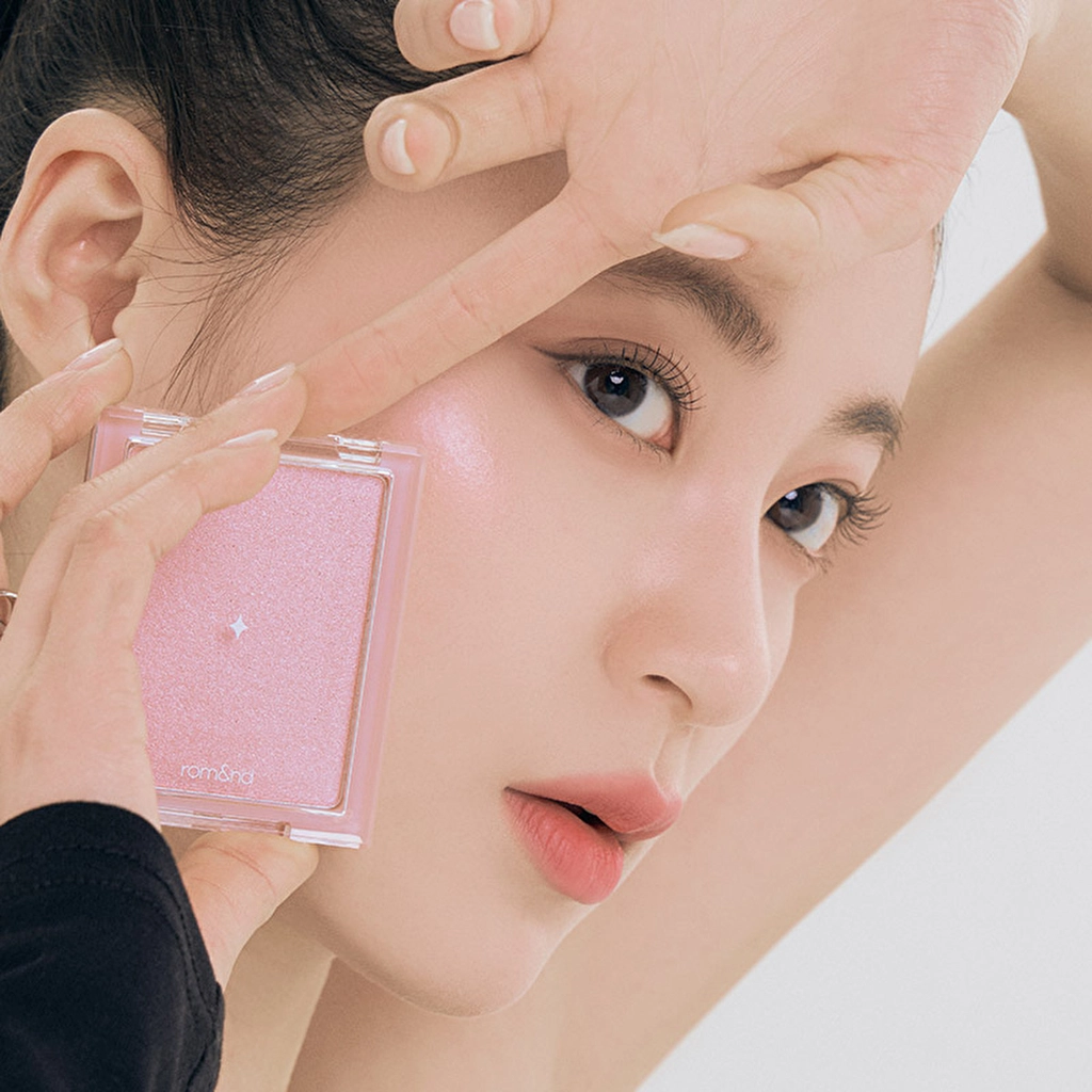 Rom&amp;nd See-through Veillighter Illuminator 02 moon Kissed Veil