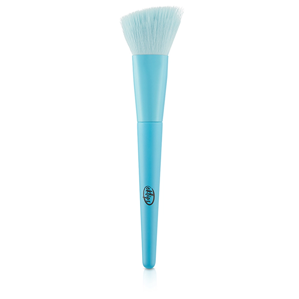 Кисть для румян Eklips Colors с углом для идеального нанесения макияжа
