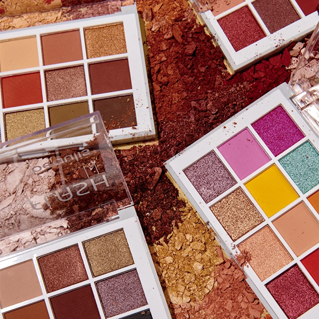 Beaulis Flash It 12-pcs Eyeshadow Palette 114 crazy Lovers