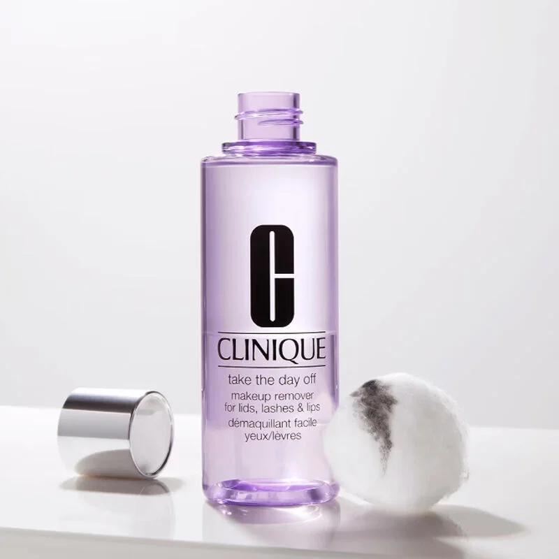 Mühelos Make-up entfernen: Clinique Take The Day Off