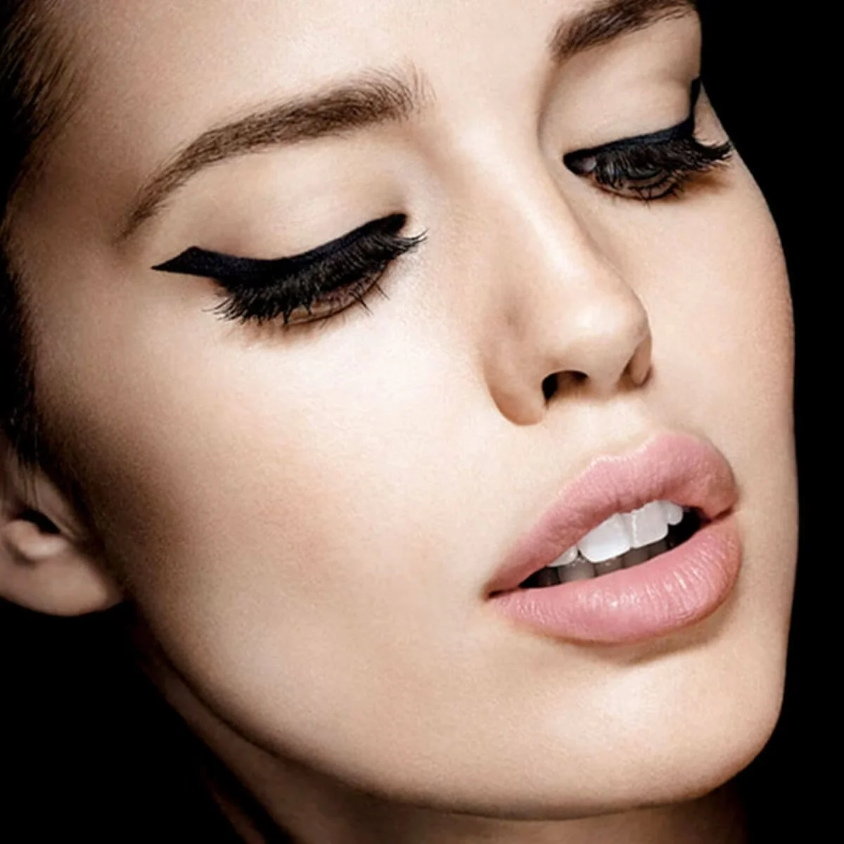 Maybelline New York Lasting Drama Matte Black Eyeliner