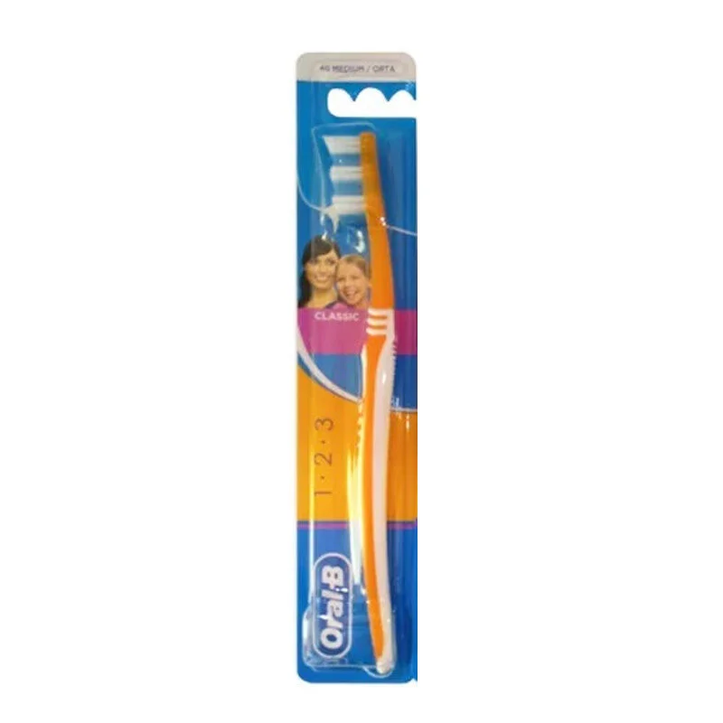Oral-B فرشاة أسنان أورال-بي كلاسيك 1.2.3 40 متوسطة
