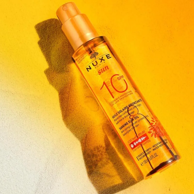 احصلي على سمرة متألقة مع زيت تسمير Nuxe Sun SPF10