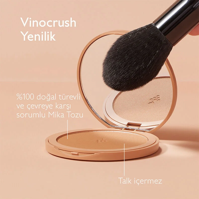 احصلي على إشراقة برونزية طبيعية مع بودرة Caudalie Vinocrush