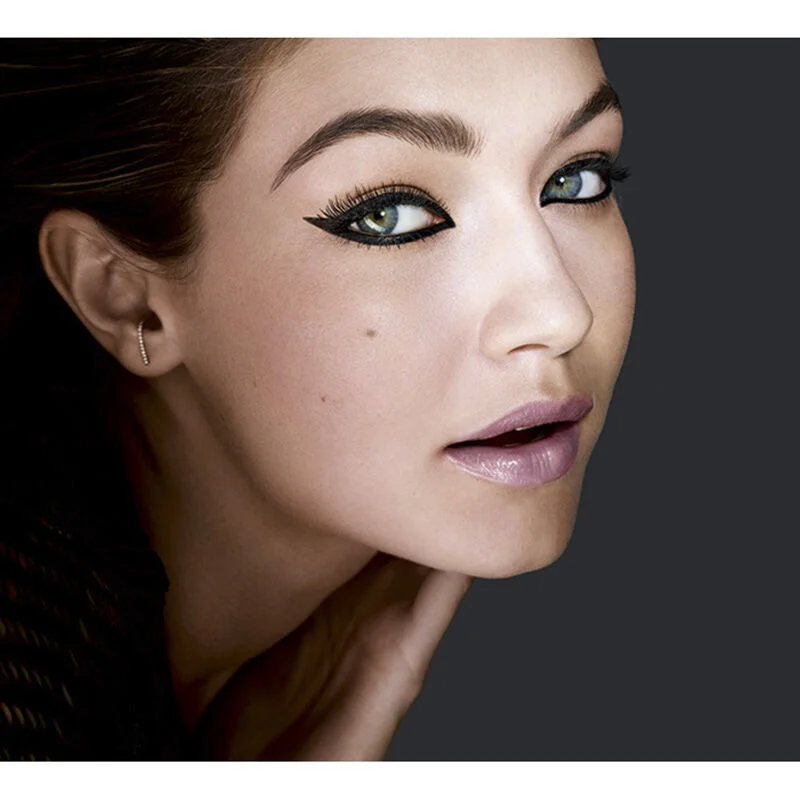 Maybelline قلم تحديد العيون الأسود من مايبيلين بزيت الأرغان