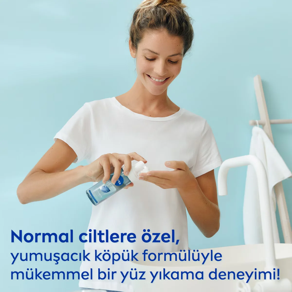 Nivea Revitalizing Foaming Face Wash 150ml