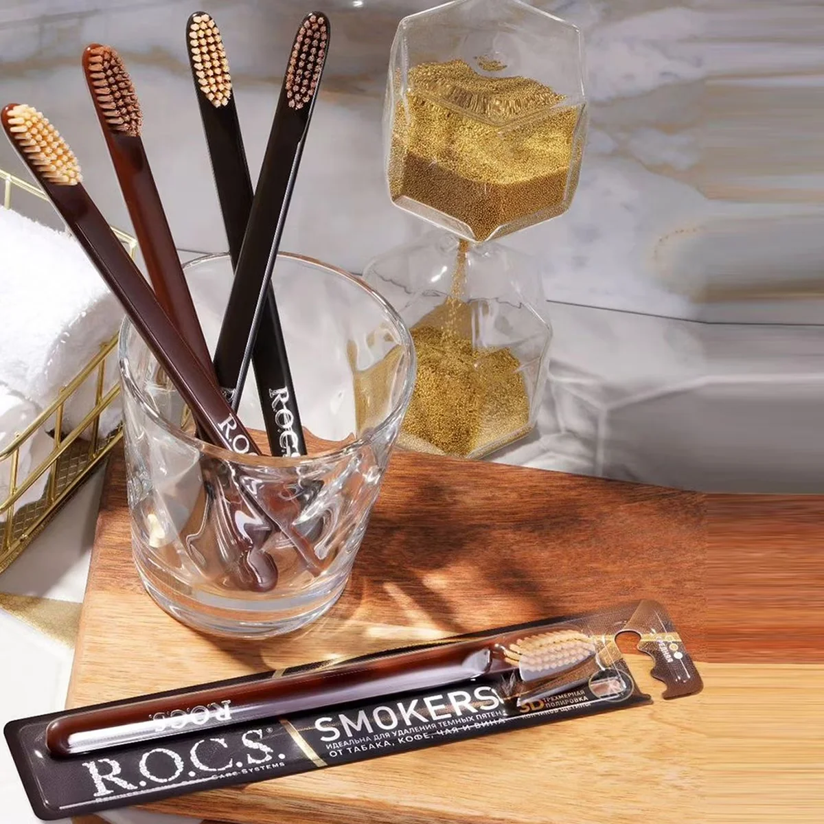 Rocs فرشاة أسنان روكس سموكرز متوسطة الصلابة للبالغين