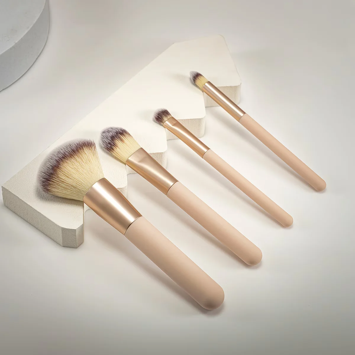 Watsons مجموعة فرش واتسونز المكونة من 4 قطع