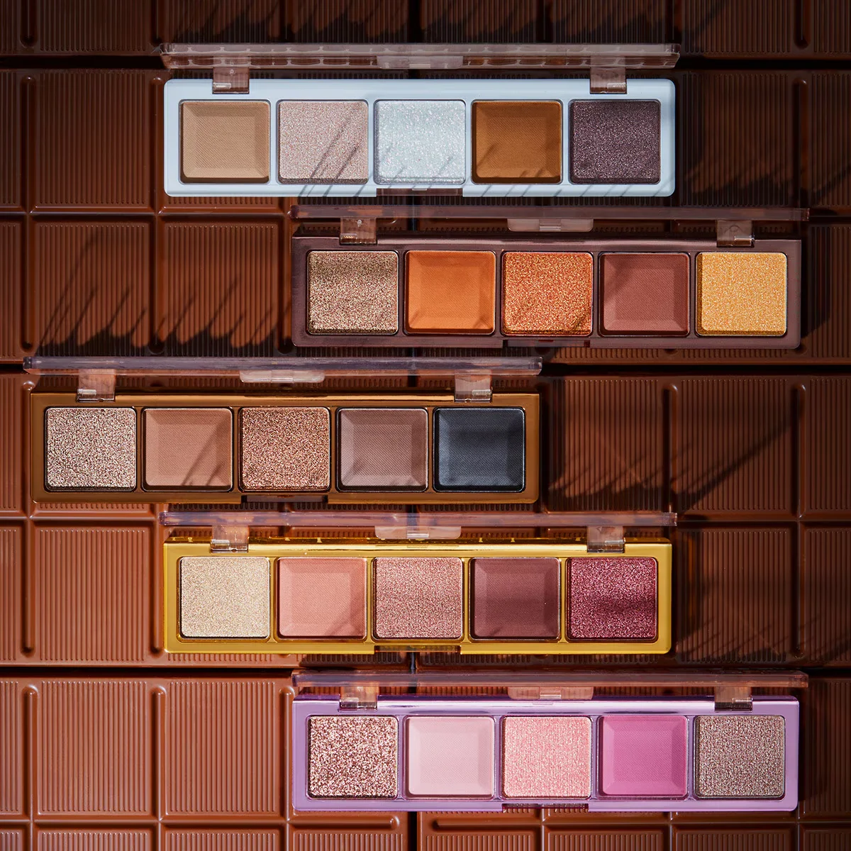 I Heart Revolution Mini Chocolate White Vanilla Cream Eyeshadow Palette