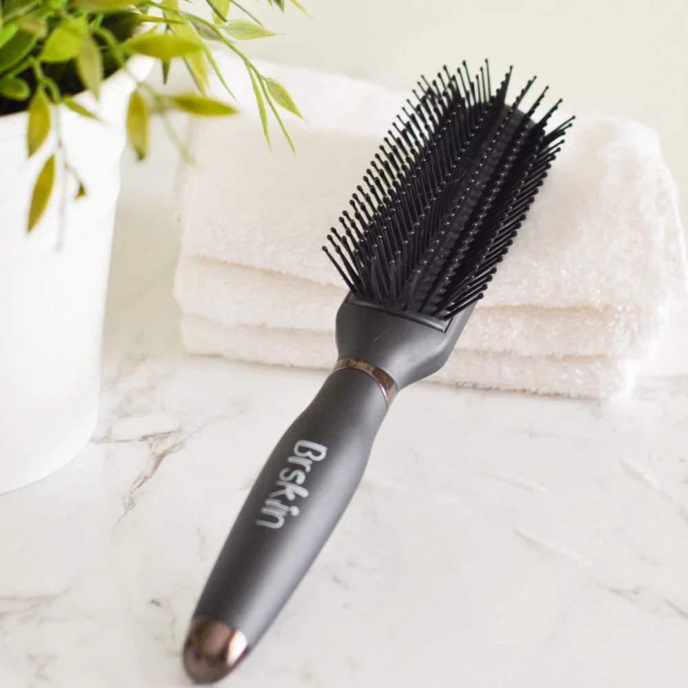 Perfect Hair Styling Brush by Briskin