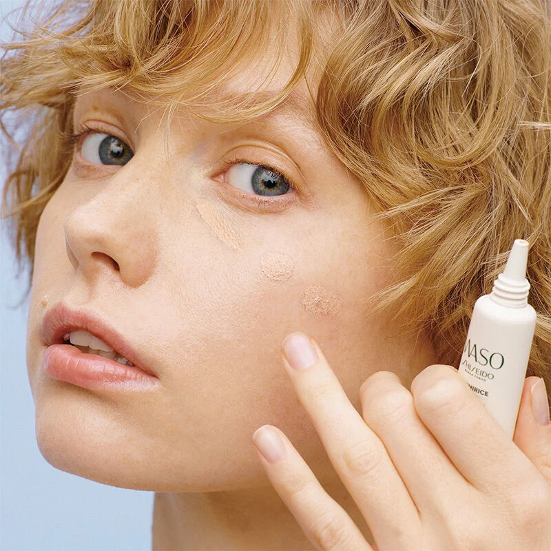 Shiseido Waso Koshirice Tönende Spotbehandlung - Zartes Pfirsich 8ml