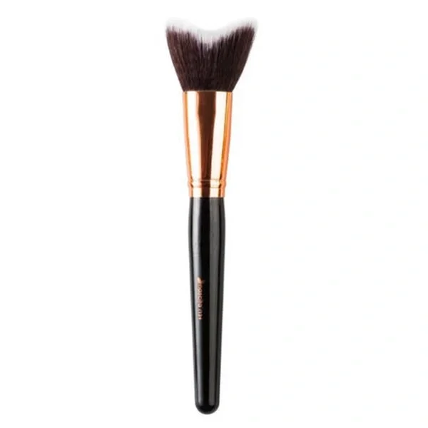 Nascita Triangular Angled Powder Brush 0134