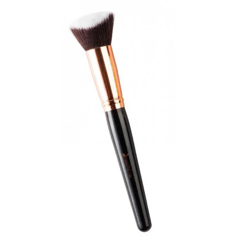 Nascita 3 D Kabuki Foundation Brush 0150