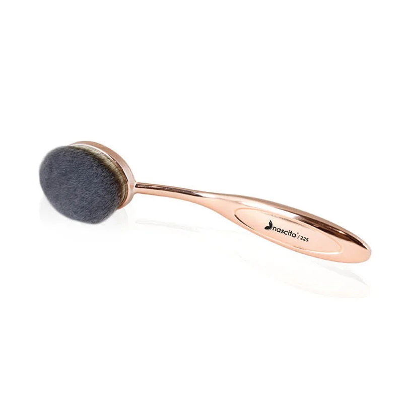 Nascita Oval Blush Brush 0225