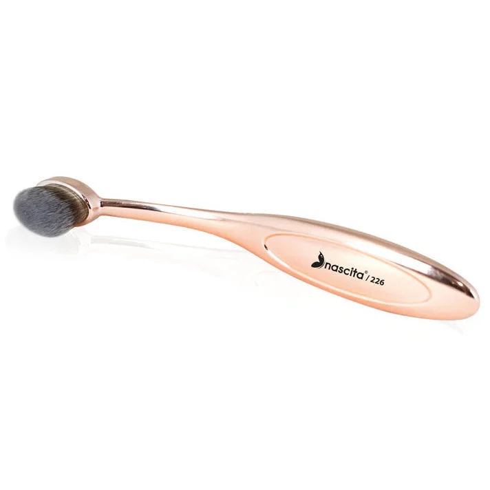 Nascita Oval Concealer Brush 0226