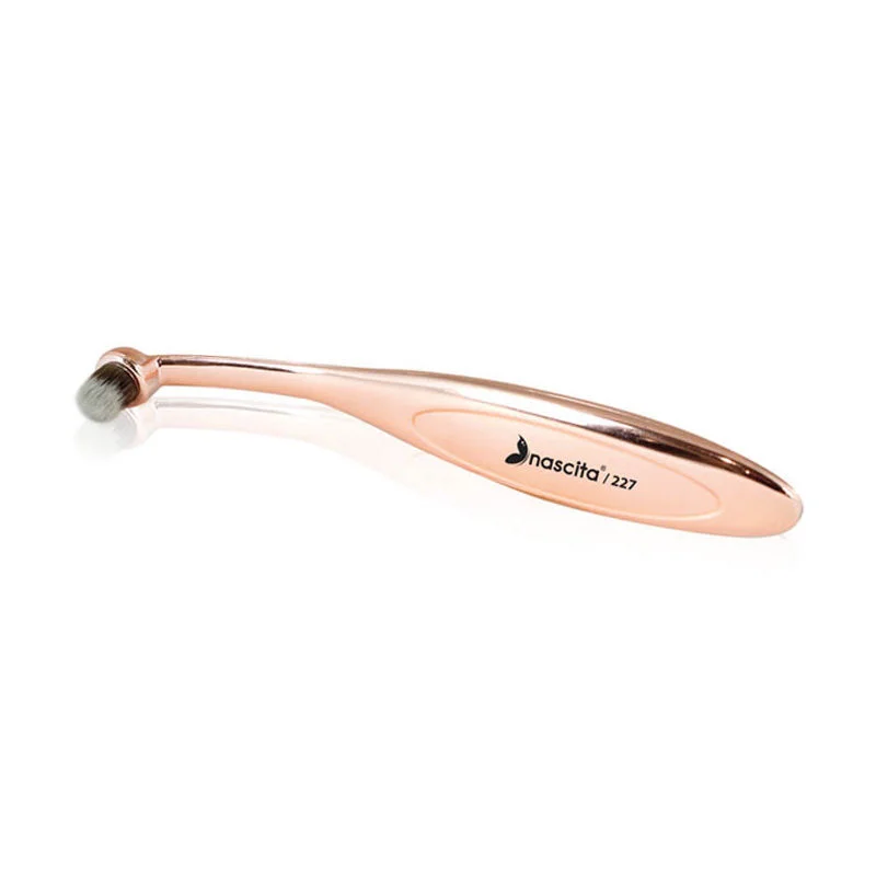Nascita Oval Lip Brush 0227