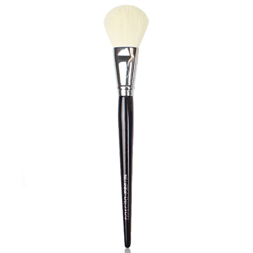 Nascita Pro Round Angled Blush Brush 0254