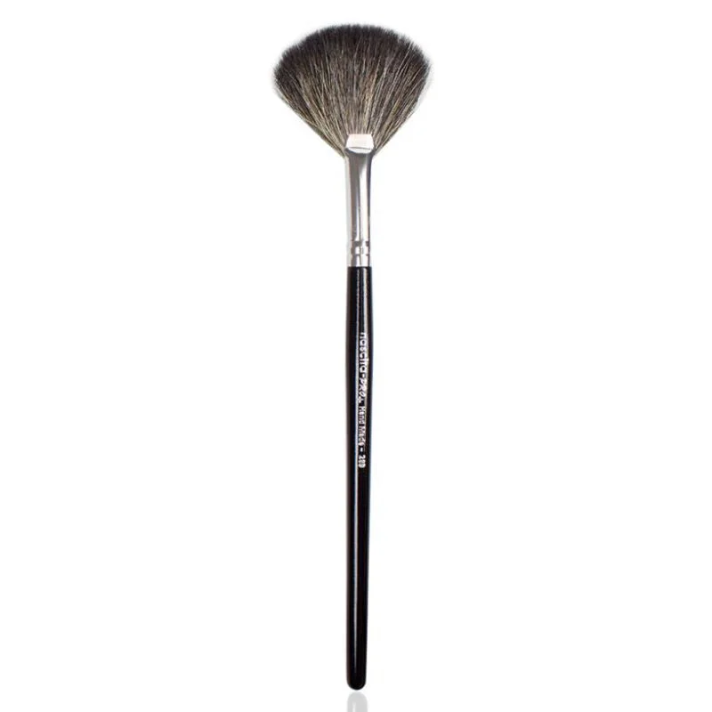 Nascita Pro Plus Highlighter Brush-89