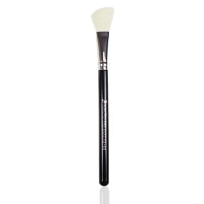 Nascita Backstage Slanted Blush-highlighter Brush 305