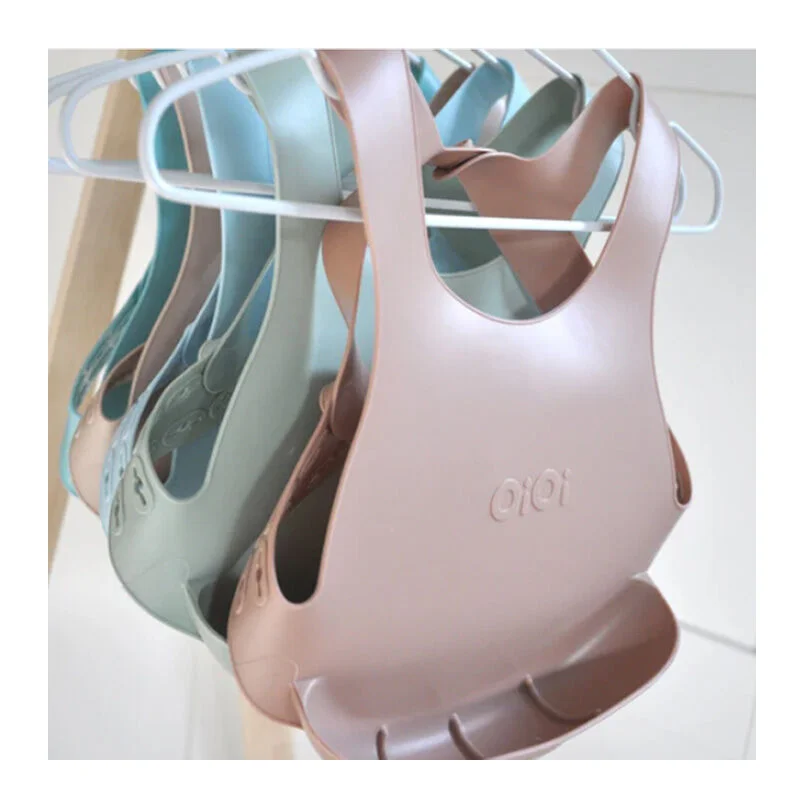 Oioi Bib 6+ Months - Woody Brown