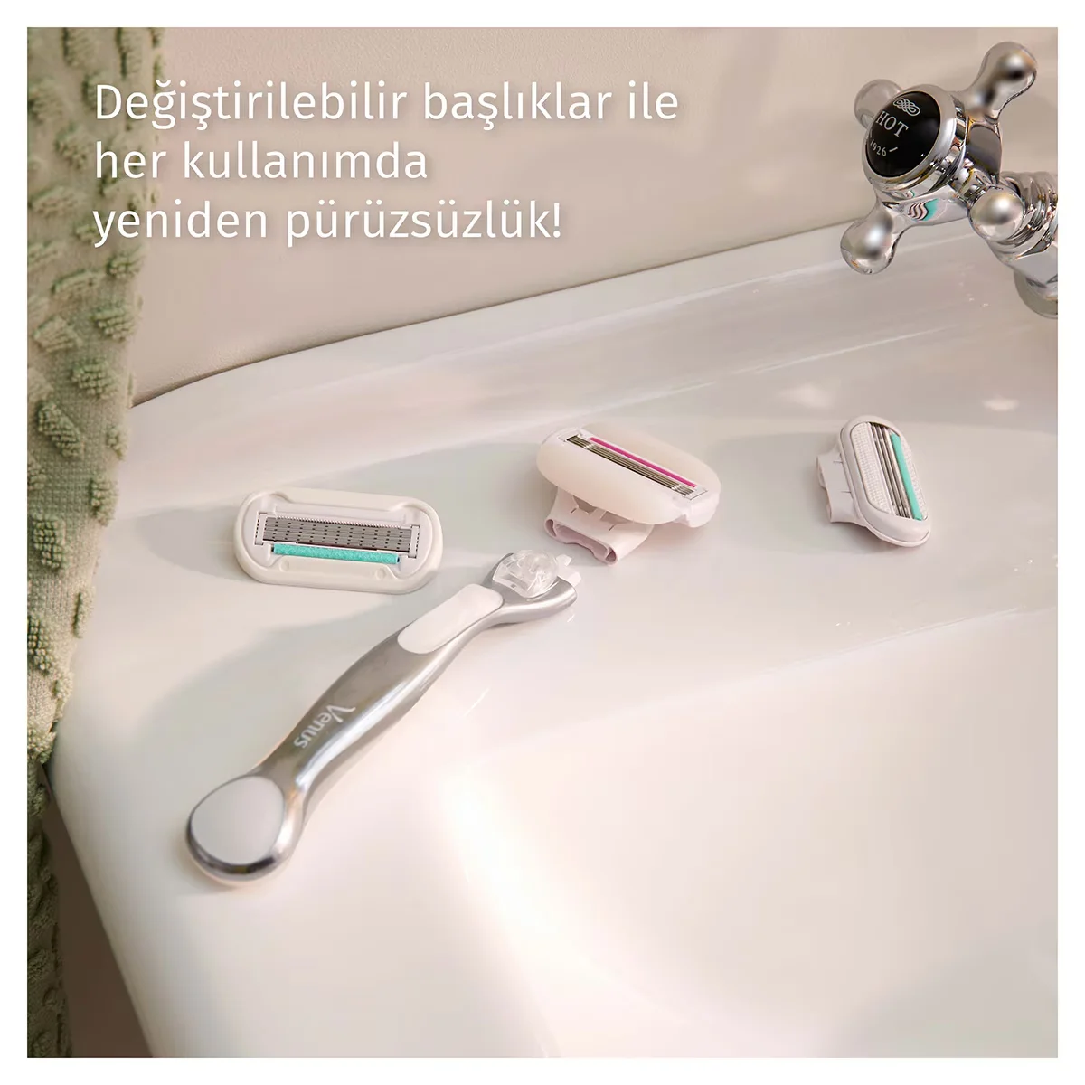 Gillette Venus Comfort Glide Sugarberry Shaver + 1 head