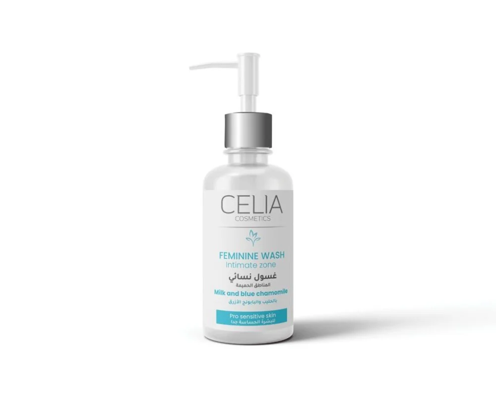 Celia Women's Intimate Wash with Milk and Blue Chamomile 180g