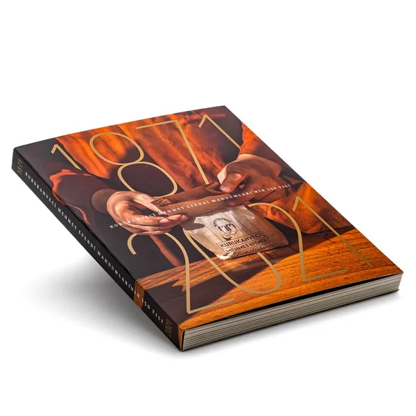 Книга: 150 лет Kurukahveci Mehmet Efendi 2.25 кг