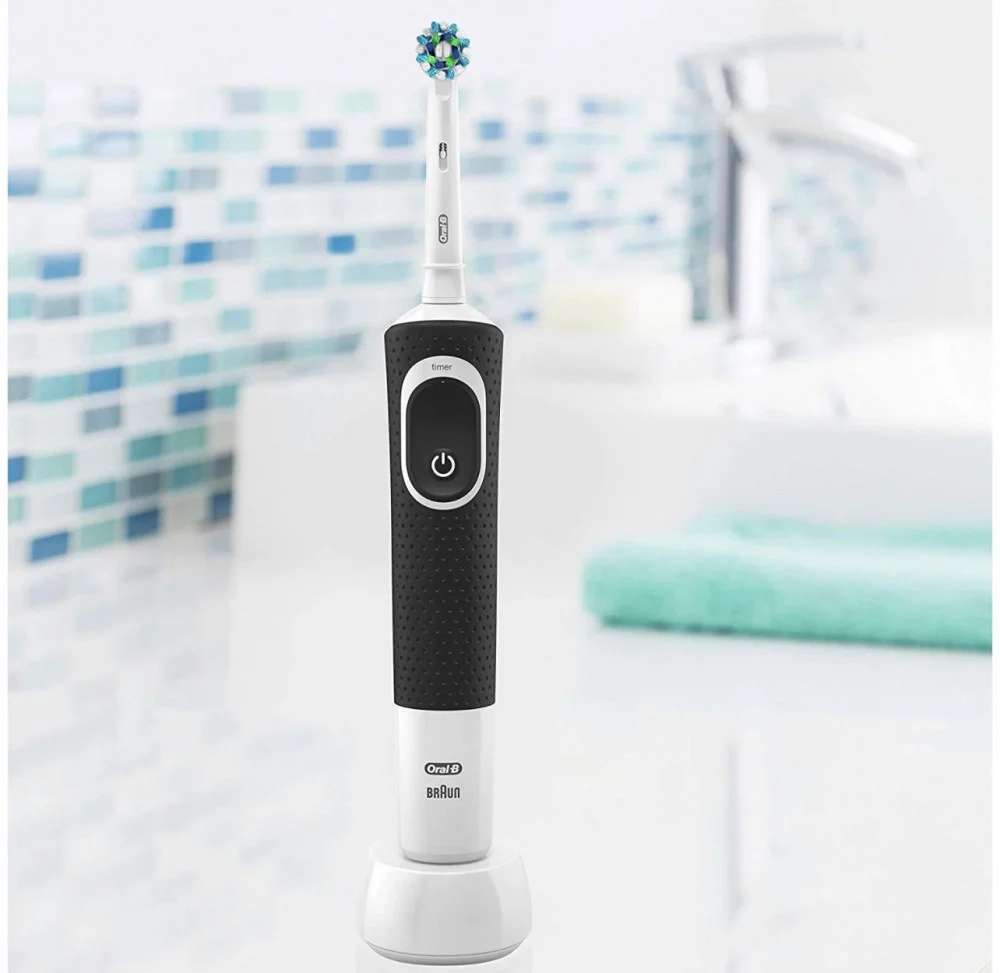 Зубная щетка электрическая Oral-B Vitality Cross Action черная