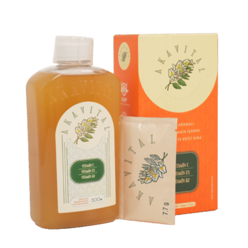 Akavital Strawberry Flavored Food Supplement Containing Multivitamin 500 ml
