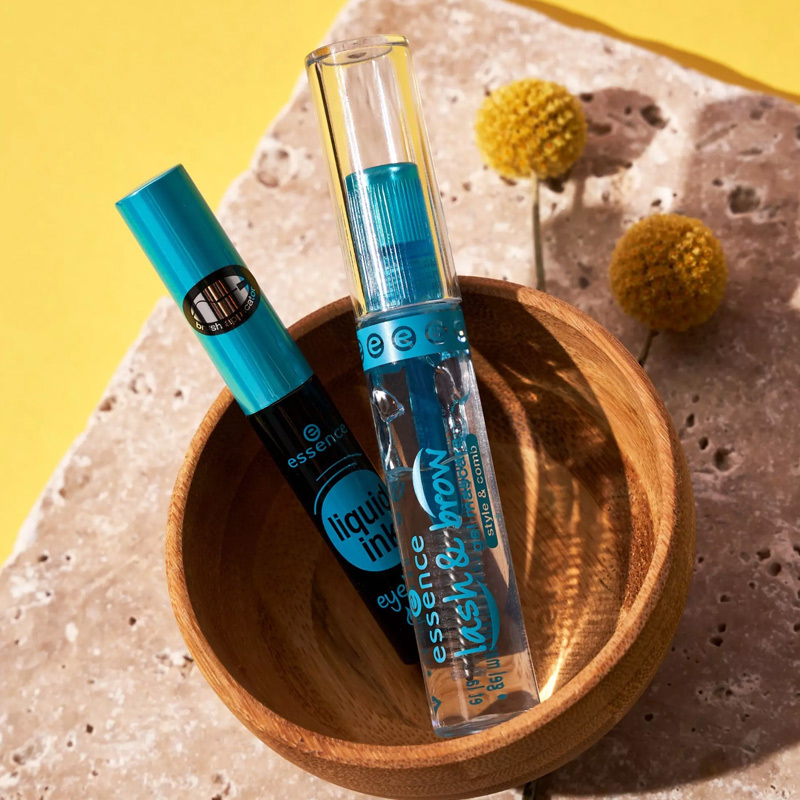 Gestalten & Fixieren Sie Wimpern & Brauen mit Essence Gel Ma