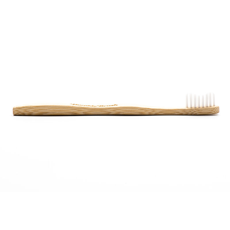 Humble Brush فرشاة أسنان همبل براش الطبيعية الناعمة للأطفال بيضاء
